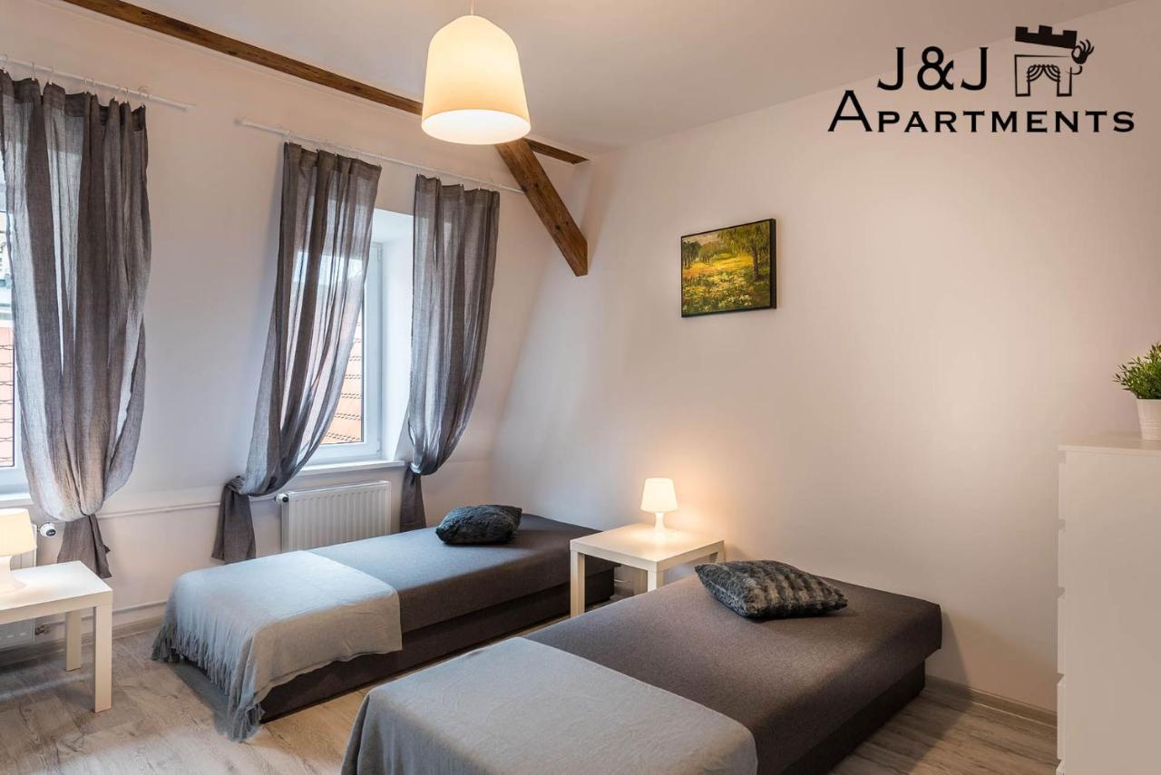 J&J Apartments Lazienna 30 - 12 Thorn Exterior foto